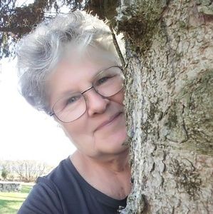 Meet your Posher, Helena